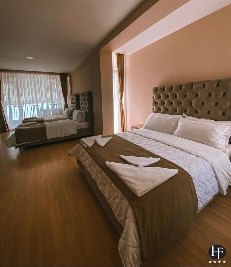 Hotel Frojd - Beach Front Resort Shëngjin Eksteriør billede