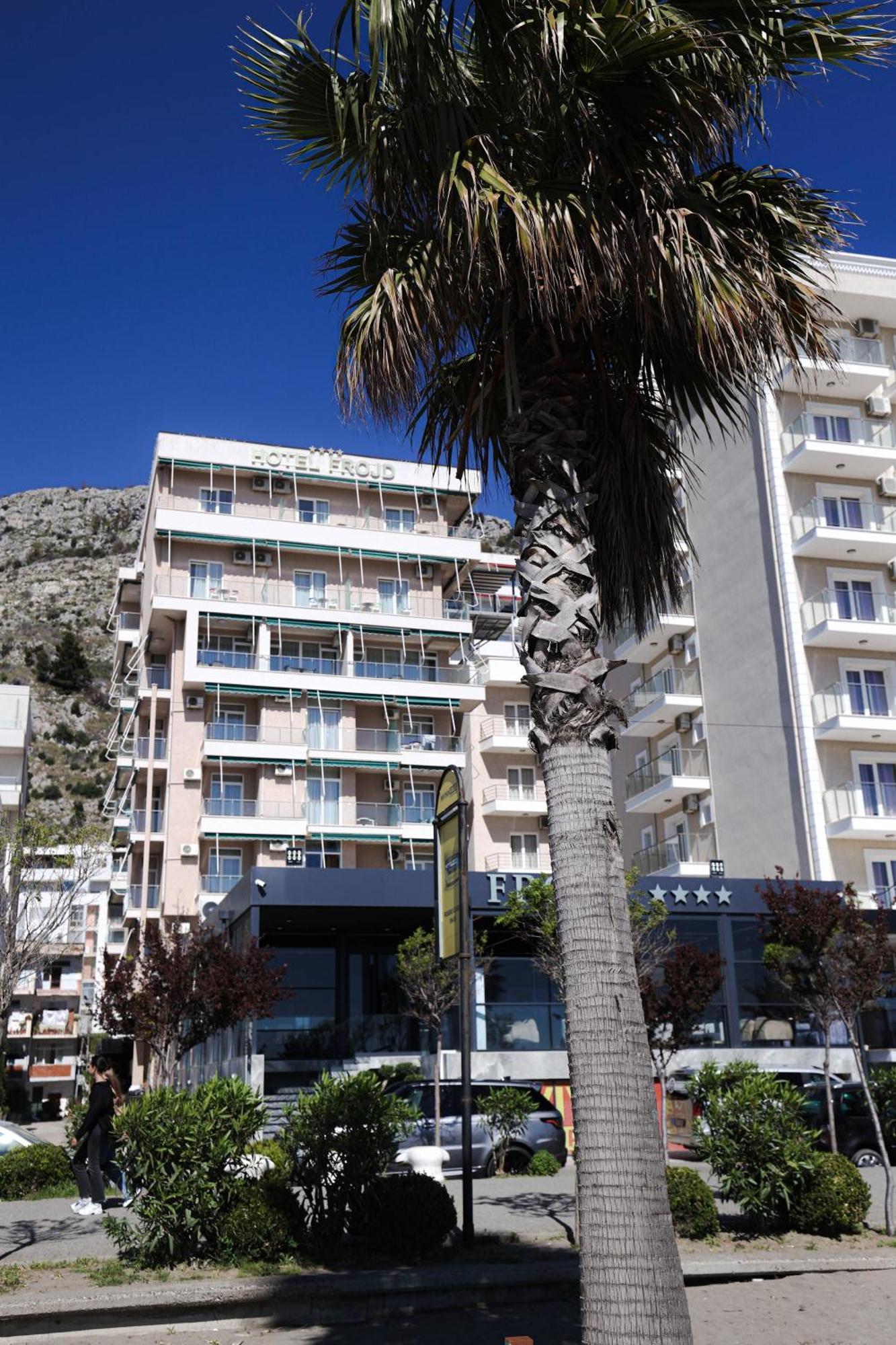 Hotel Frojd - Beach Front Resort Shëngjin Eksteriør billede
